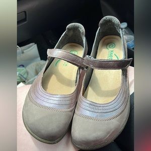 Naot Kieri Mary Jane shoes size 40